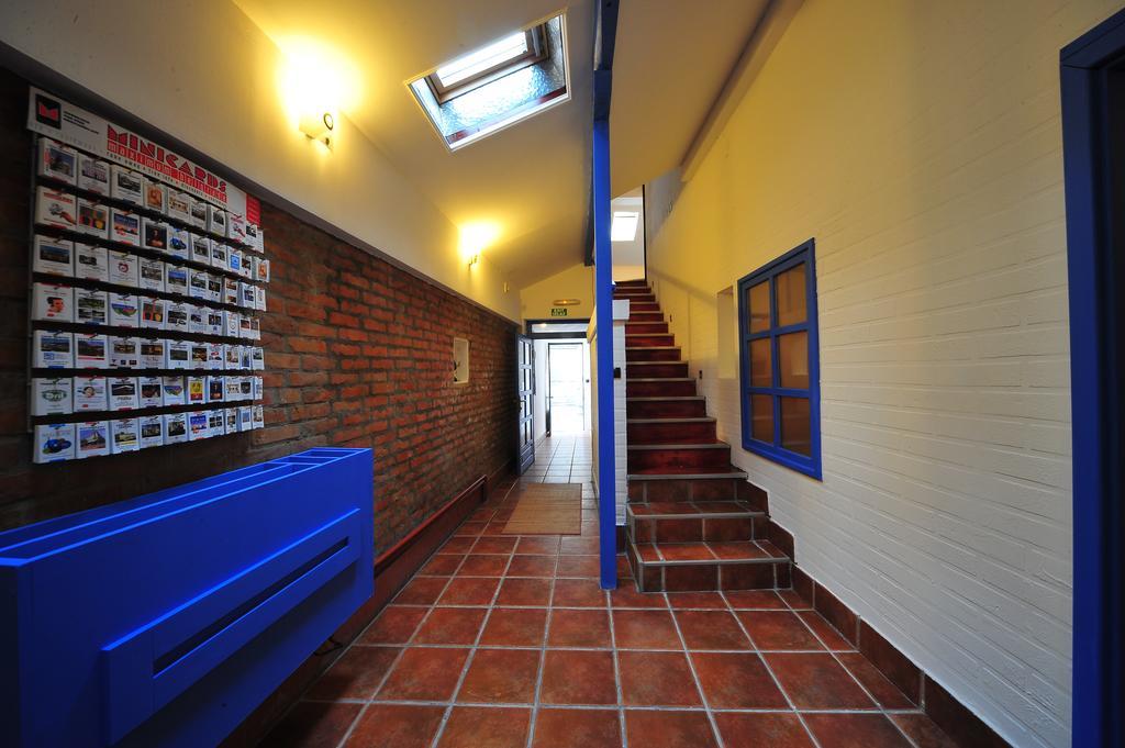 Hostel Bed N Beer Beograd Bagian luar foto