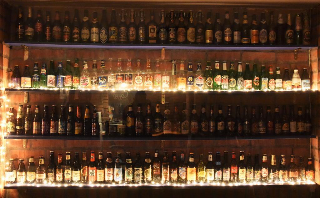 Hostel Bed N Beer Beograd Bagian luar foto