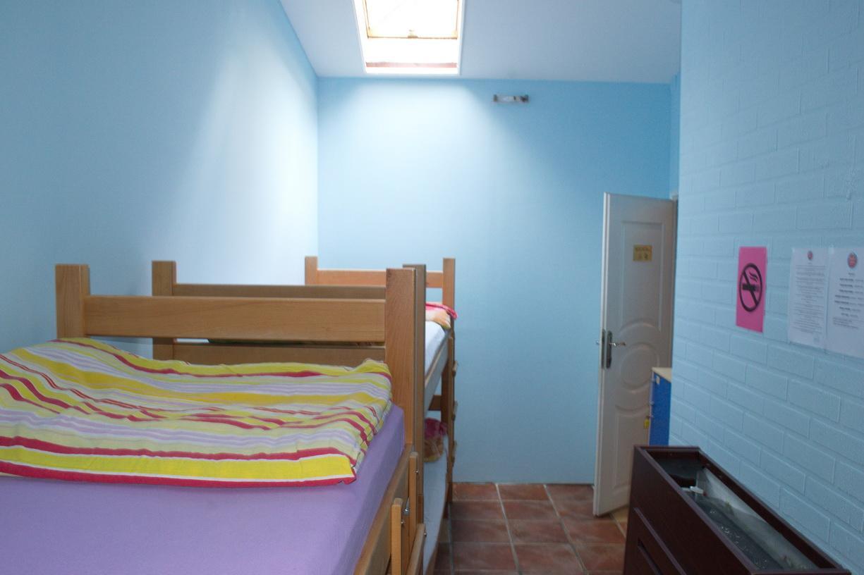 Hostel Bed N Beer Beograd Bagian luar foto
